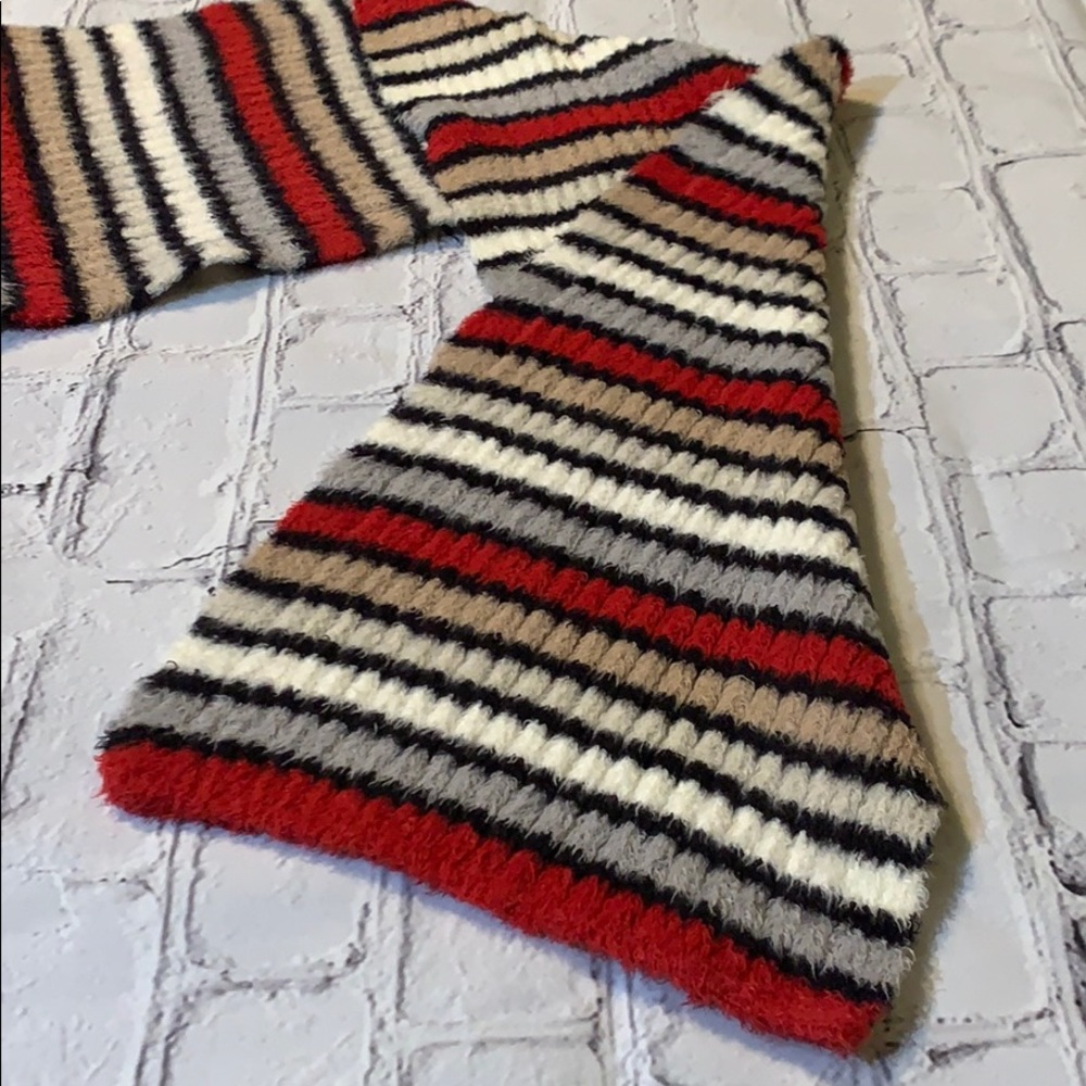 Isotoner Striped Scarf - Picture 7 of 8